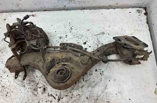 NISSAN Qashqai 2 generation (2013-2023) Ступица задняя левая 32613947