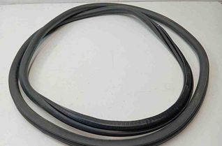 PEUGEOT 2008 2 generation (2019-2023) Резиновая прокладка передней правой двери 9811537480 31133895