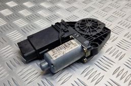 VOLKSWAGEN Passat B5 (1996-2005) Front Left Door Window Regulator Motor 3B4837752FD 31086100