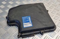 VOLKSWAGEN Passat B7 (2010-2015) Drošinātāju kārbas vāks 8D1907613A 31121586