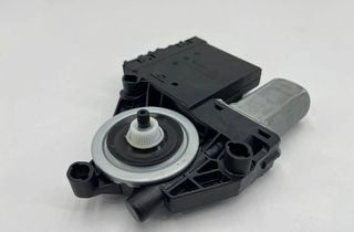 VOLVO XC40 1 generation (2017-2024) Маторчик стеклоподъемника передней правой двери 31674756 32803781