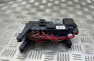 VOLVO XC60 1 generation (2008-2017) Fuse Box 13800159 31826950