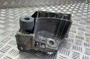 VOLVO XC60 1 generation (2008-2017) Кронштейн генератора 6G9261030BA 31842375