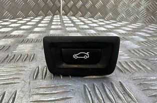 BMW 2 Series Active Tourer F45 (2014-2018) Кнопка открывания задней крышки 927511902 31842644