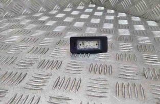 BMW X3 F25 (2010-2017) Освещение номерного знака 63267193293,7193293 31844009