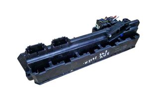 BMW 6 Series E63/E64 (2003-2010) Drošinātāju kārba 695733001 32472855