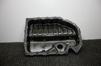AUDI Q3 8U (2011-2020) Маслосборник 06J103600AF 33005294