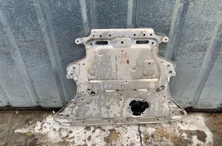 BMW 5 Series G30/G31 (2016-2023) Dzinēja apakšas aizsargs/panna 6865263 32935394