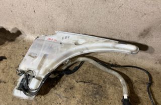 BMW 1 Series E81/E82/E87/E88 (2004-2013) Logu mazgāšanas tvertne 7229535 33045150