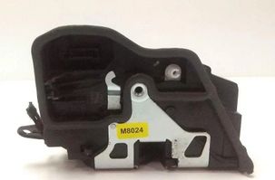 BMW 1 Series E81/E82/E87/E88 (2004-2013) Aizmugurējā labā durvju slēdzene 7202148,M8024 31916263