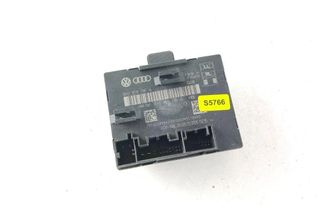 AUDI A5 8T (2007-2016) Priekšējo labo durvju vadības bloks 8X0959795A 31920003