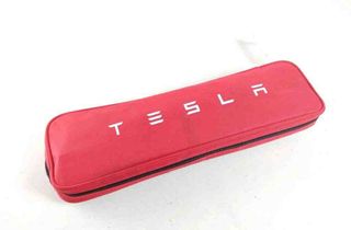 TESLA Model Y 1 generation (2020-2024) First aid kit P147507600D 31928777