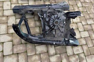 BMW X5 G05/G18 (2018-2024) Priekšēja kreisā ceturtdaļa 31936177