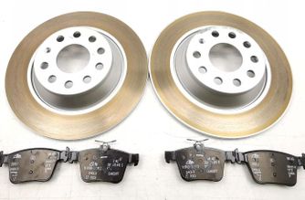 VOLKSWAGEN Tiguan 2 generation (2016-2024)  Rear brake pads 3Q0615601A 32774792