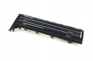 VOLKSWAGEN Touareg 2 generation (2010-2018) Правая решетка переднего бампера 761858416K 32845673