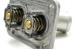 VOLKSWAGEN Golf 7 generation (2012-2024) Термостат 062121111B 32850220