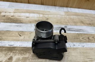 VOLKSWAGEN Passat CC 1 generation (2008-2017) Droseļvārsts 06F133062J 31468332