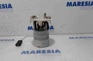 PEUGEOT 3008 1 generation (2001-2010) Топливный насос 1525NR,1525NR0 26976182