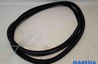 PEUGEOT 3008 2 generation (2017-2023) Резиновая прокладка передней правой двери 9811537480,98115374 27291917