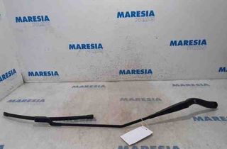 OPEL Vivaro B (2014-2019) Priekšējie stikla tīrītāji 97036203,93867989,288864419R 27390154