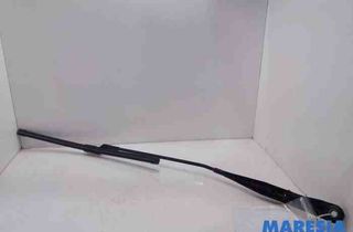 PEUGEOT 308 T9 (2013-2021) Priekšējie stikla tīrītāji 97036203,9677256180,1610672480,1610672680,1635454480 27391732