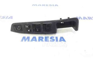 CITROËN C-Crosser 1 generation (2007-2013) Indicator Wiper Stalk Switch 183569,8608A185,6590W7,6590HV 27653057