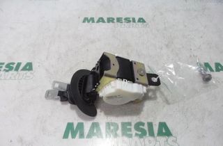 PEUGEOT 5008 1 generation (2009-2016) Ремень безопасности средний задний 9681976580,34040965 27768795