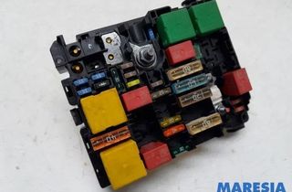 PEUGEOT 208 Peugeot 208 (2012-2015) Drošinātāju kārba 9804848480,452814602 27787117