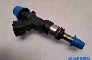 RENAULT Clio 4 generation (2012-2020) Degvielas sprausla 166008740R,166008740 28463488