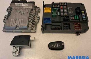 CITROËN C4 Picasso 2 generation (2013-2018) Блок управления двигателем 9806687980,1611428080,9807502980,9804127280,9815905380,1610104480 30400077