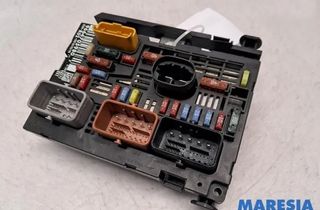 CITROËN C5 2 generation (2008-2017) Блок предохранителей 9664705980,9807028580 31472541