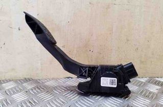 VOLKSWAGEN Passat Variant 1 generation (2010-2024) Throttle Pedal 5Q2723503D 26120050