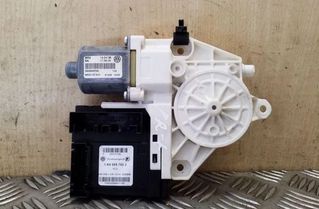 VOLKSWAGEN Tiguan 1 generation (2007-2017) Маторчик стеклоподъемника передней левой двери 5N0959702,1K0959792J,0130822467 26150336