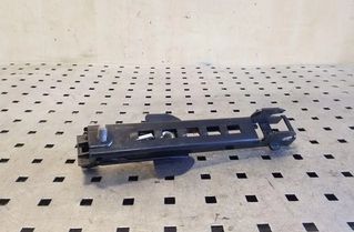 AUDI A4 B8/8K (2011-2016) Регулятор высоты ремня безопасности спереди слева 8E0857833E,560927324 26188235