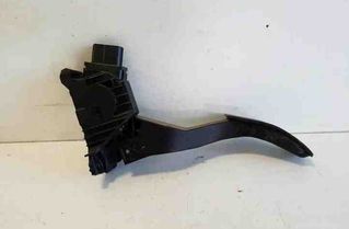 VOLKSWAGEN Golf 7 generation (2012-2024) Throttle Pedal 5Q1723503H 26235558