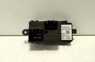 FORD S-Max 1 generation (2006-2015) Salona mazā ventilatora relejs 6G9T19E624DB 32157773