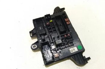 OPEL Insignia A (2008-2016) Блок предохранителей 13277318 22673430