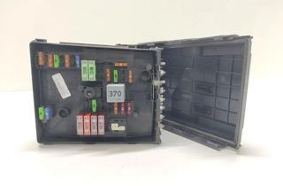 SKODA Octavia 2 generation (2004-2013) Блок предохранителей 1K0937125A,0651402501E,1K0937132F 22727386