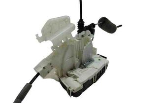 MERCEDES-BENZ CLS-Class C218/X218 (2011-2017) Замок передней левой двери A2047203735 23813903