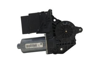 VOLKSWAGEN Golf Plus 1 generation (2004-2009) Маторчик стеклоподъемника задней правой двери 5M0839402C 27813395