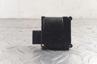 AUDI A4 B7/8E (2004-2008) Клапаны управления внутренним подогревом 0132801359 31498443