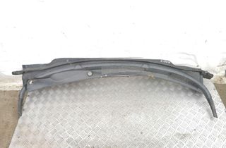 KIA Cee'd 1 generation (2007-2012) Priekšējā stikla tīrītāja apdare / plastmasa 32951738