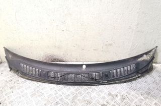 SKODA Roomster 5J (2010-2015) Priekšējā stikla tīrītāja apdare / plastmasa 33031069