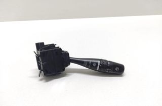 MITSUBISHI Space Wagon 3 generation (1998-2004) Stikla tīrītāja rokturis 33035256