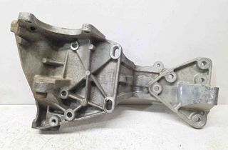 VOLVO XC60 1 generation (2008-2017) Кронштейн генератора 31316673 30217990