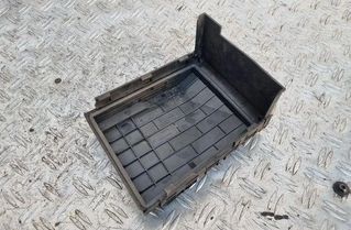 VOLKSWAGEN Passat Variant 1 generation (2010-2024) Крышка блока предохранителей 1K0937132F 24167854