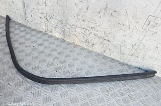 AUDI A4 B9/8W (2015-2024) Engine compartment rubber 8W0823723A 33018688