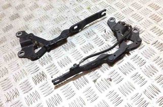 BMW M3 E90/E92/E93 (2007-2013) Priekšējā kreisā pārsega eņģe 7115263,711264 22239402