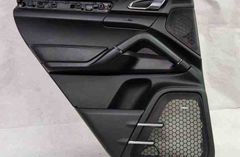 PORSCHE Cayenne 958 (2010-2018) Aizmugurējo kreiso durvju panelis 7P5867011F 31415355