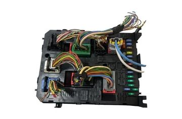PEUGEOT 308 T7 (2007-2015) Fuse box 966405878002,281208364,281192462C 26576105